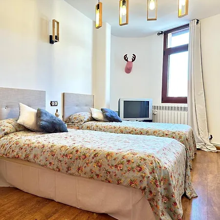 7 Plazas Lujo Junto A Telesilla Estacion Апартаменты