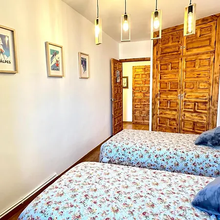 7 Plazas Lujo Junto A Telesilla Estacion Apartment